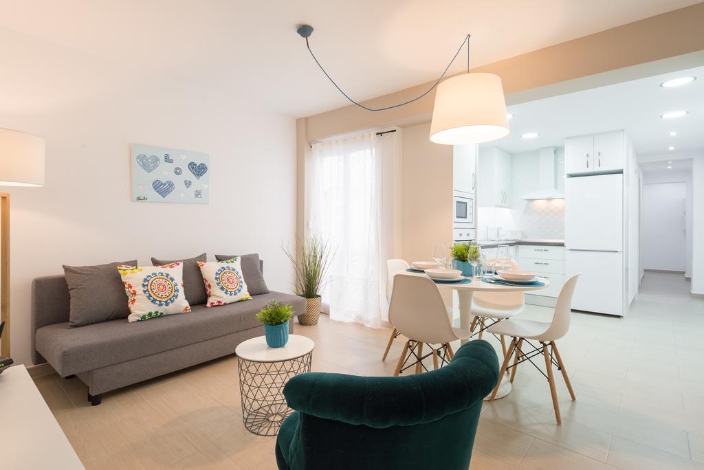 Pena City Center Apartment マラガ エクステリア 写真